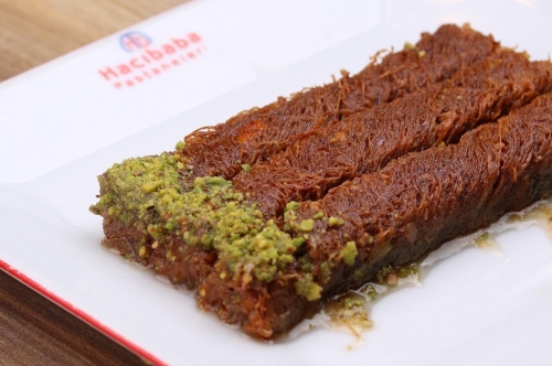 Fıstıklı Parmak Kadayıf Nedir? En İyi Parmak Kadayıf Nasıl Anlaşılır?